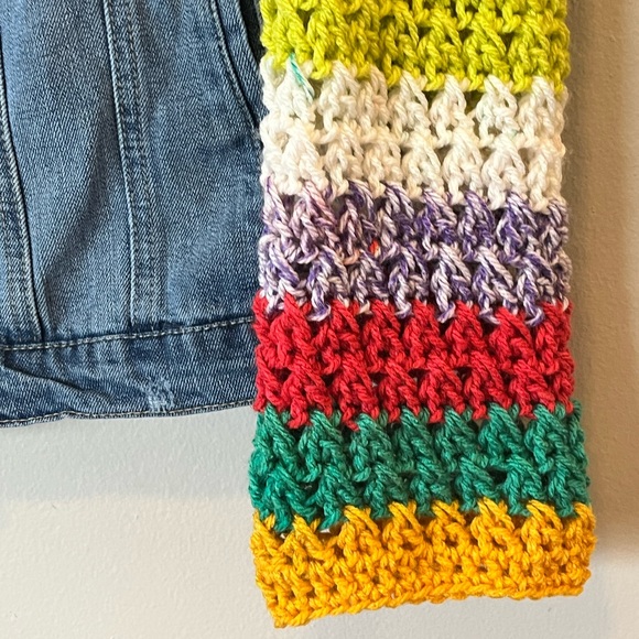 (SOLD) CISONO Jean Trucker jacket with crochet sleeves reworked by seller Large - Picture 7 of 7